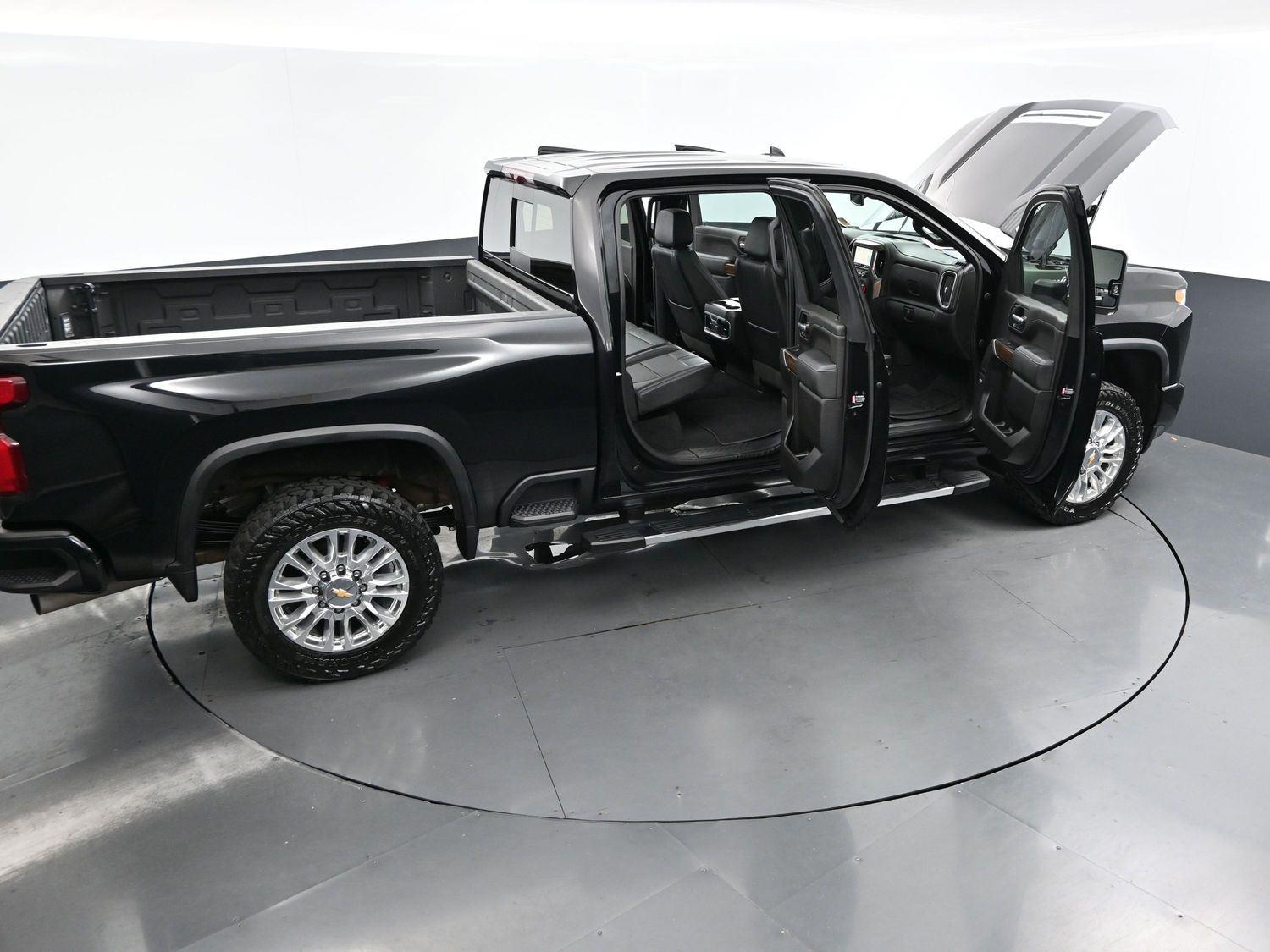 2023 Chevrolet Silverado 2500HD High Country photo 39