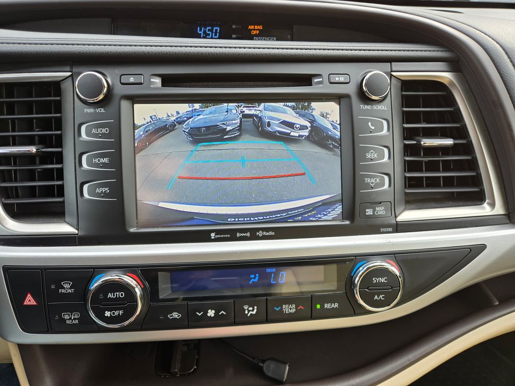 2019 Toyota Highlander XLE photo 17