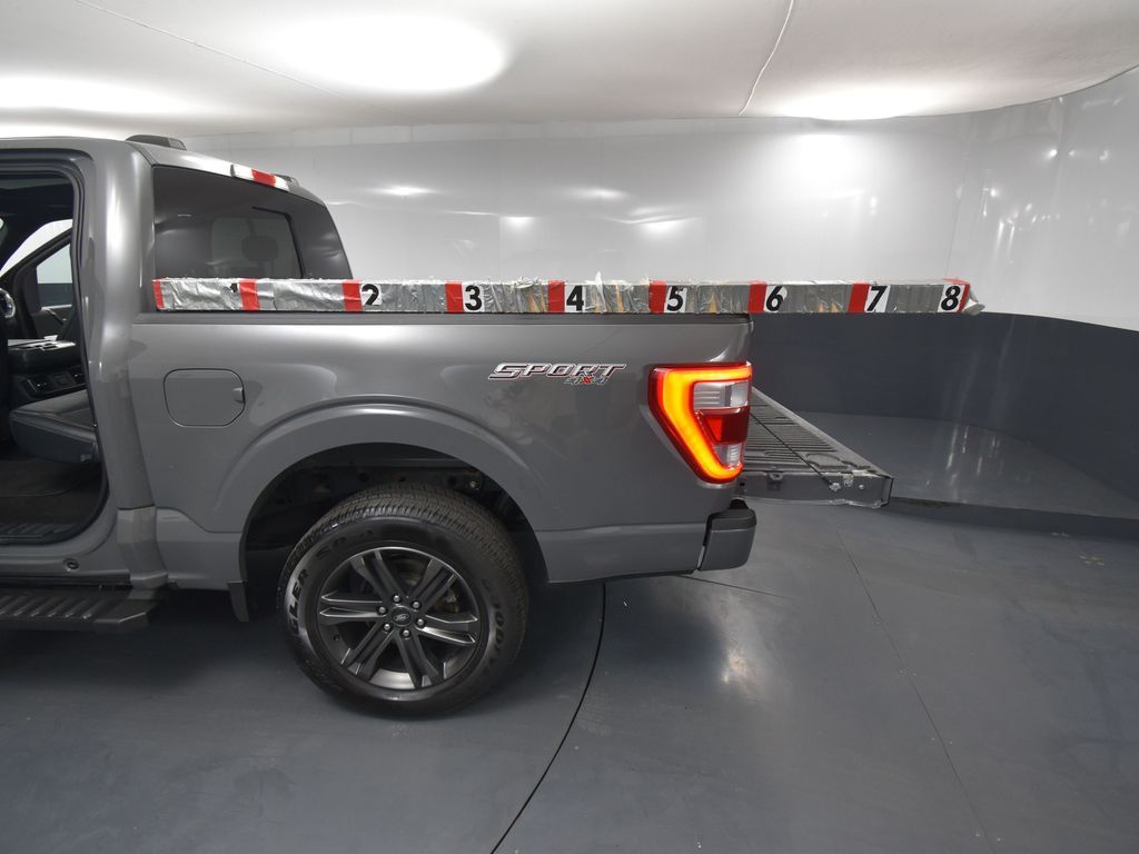2021 Ford F-150 Lariat photo 29