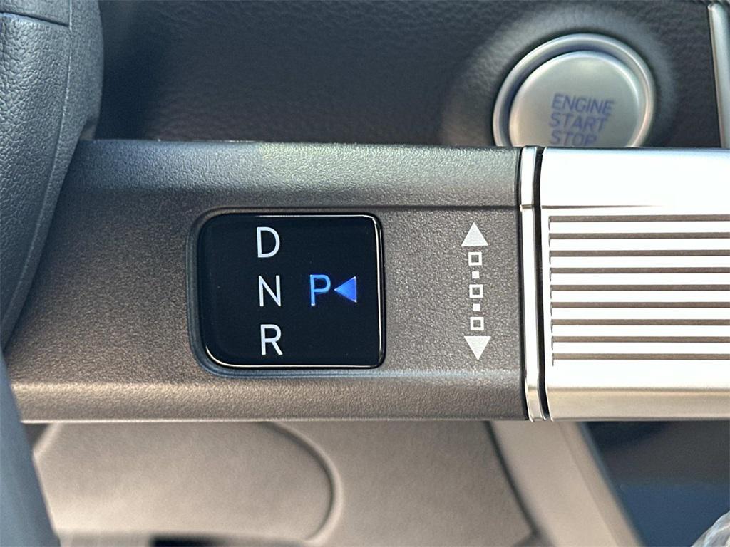 2025 Hyundai Sonata Hybrid Limited photo 28