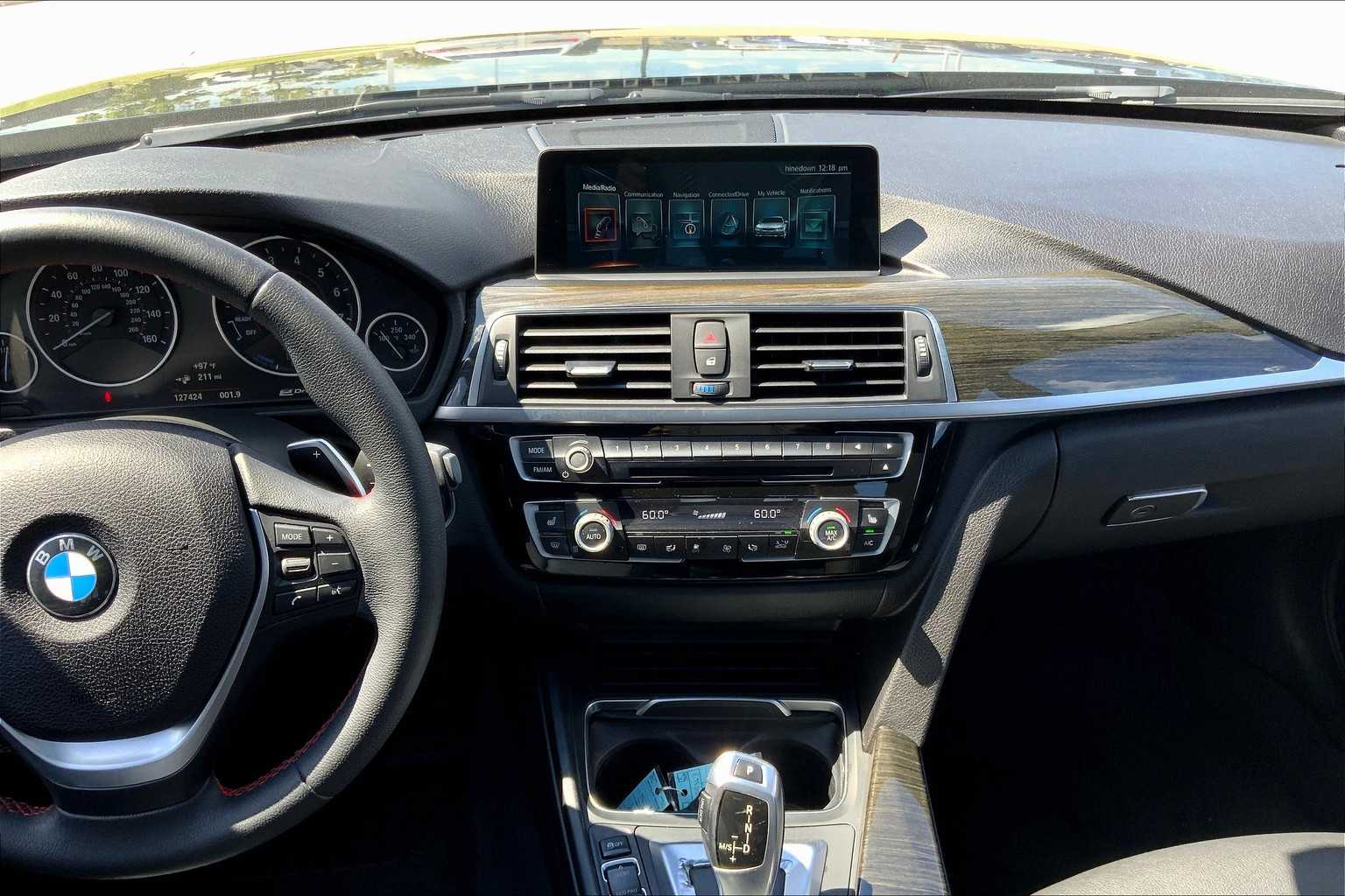 2025 Bmw 330i photo 6