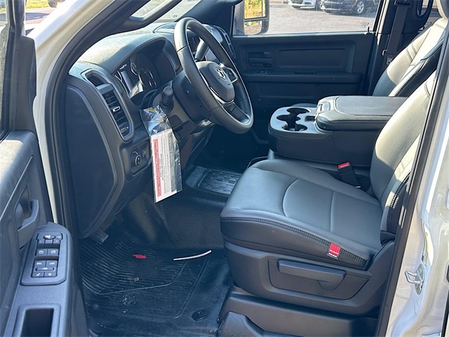 2026 Ram 3500 Tradesman photo 9