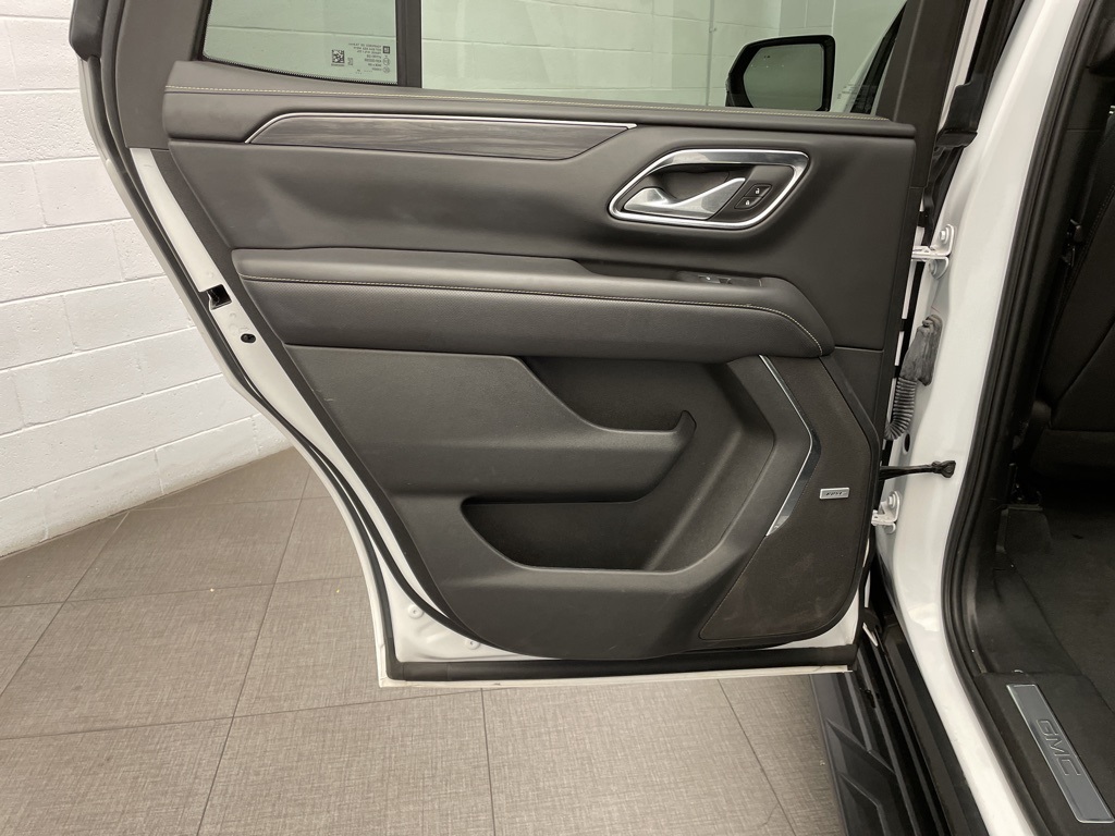 2024 Gmc Yukon SLT photo 20