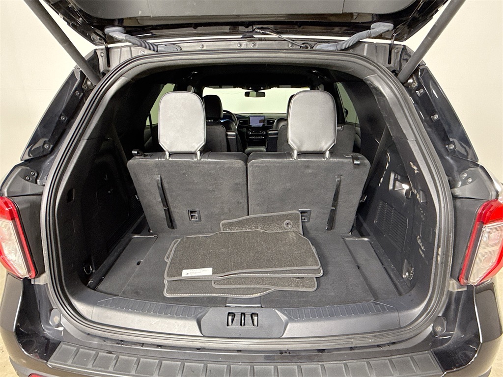 2022 Ford Explorer ST photo 26