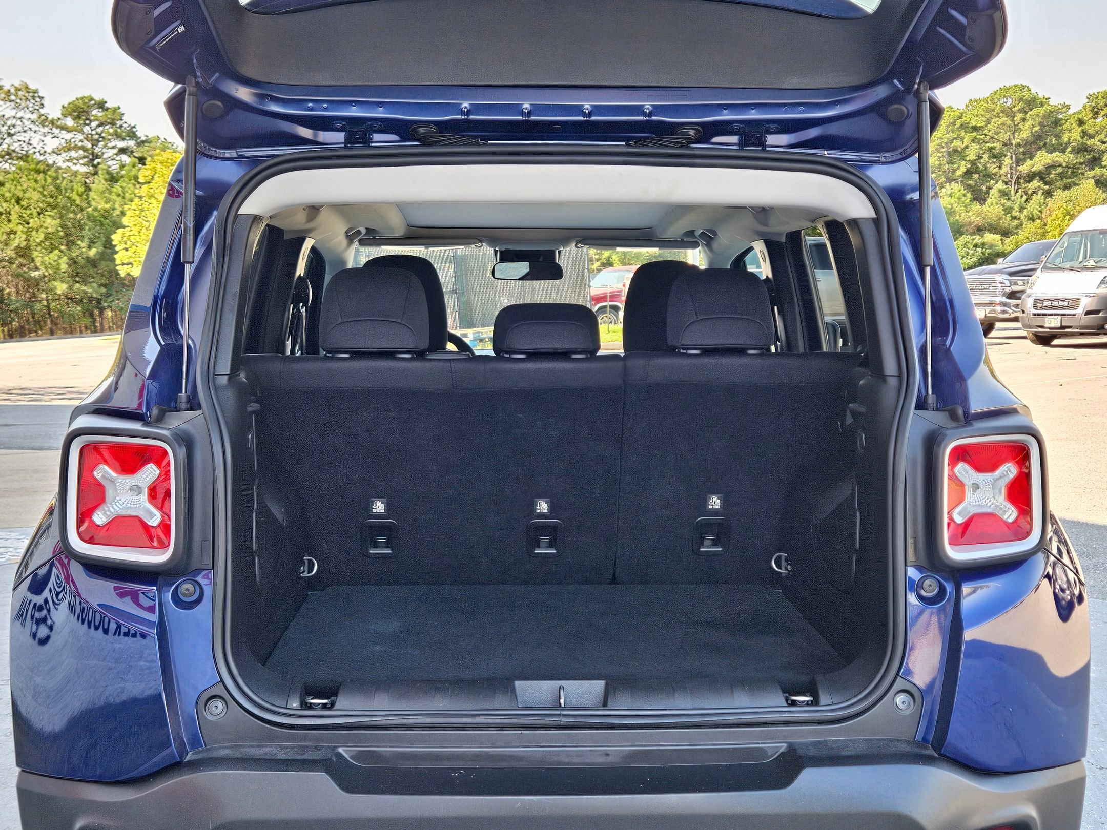 2021 Jeep Renegade Latitude photo 23