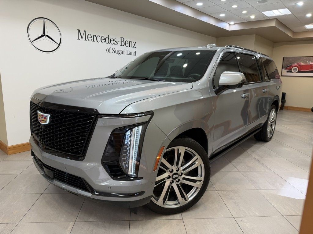 2025 Cadillac Escalade ESV Sport's photo