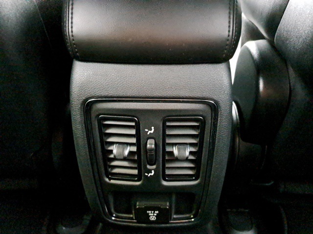 2020 Jeep Grand Cherokee Altitude photo 24