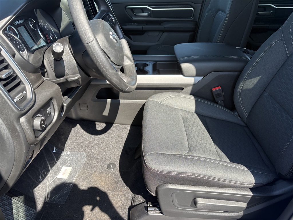 2025 Ram 1500 Big Horn photo 18