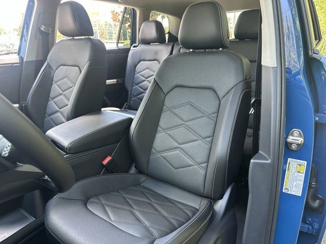 2026 Volkswagen Atlas SE Technology photo 3