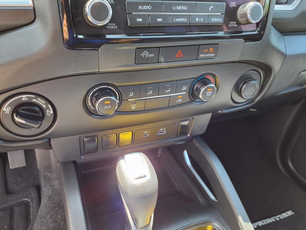 2023 Nissan Frontier SV photo 21