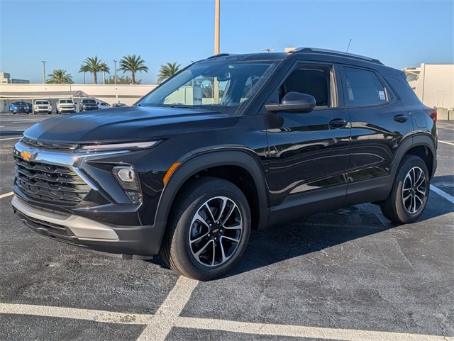 2026 Chevrolet Trailblazer LT photo 3