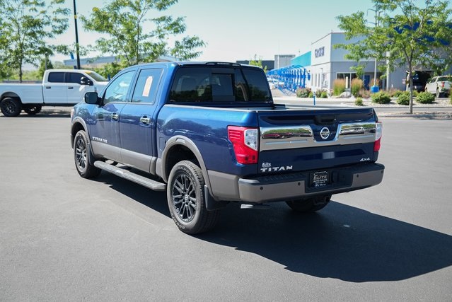 2018 Nissan Titan Platinum Reserve photo 6
