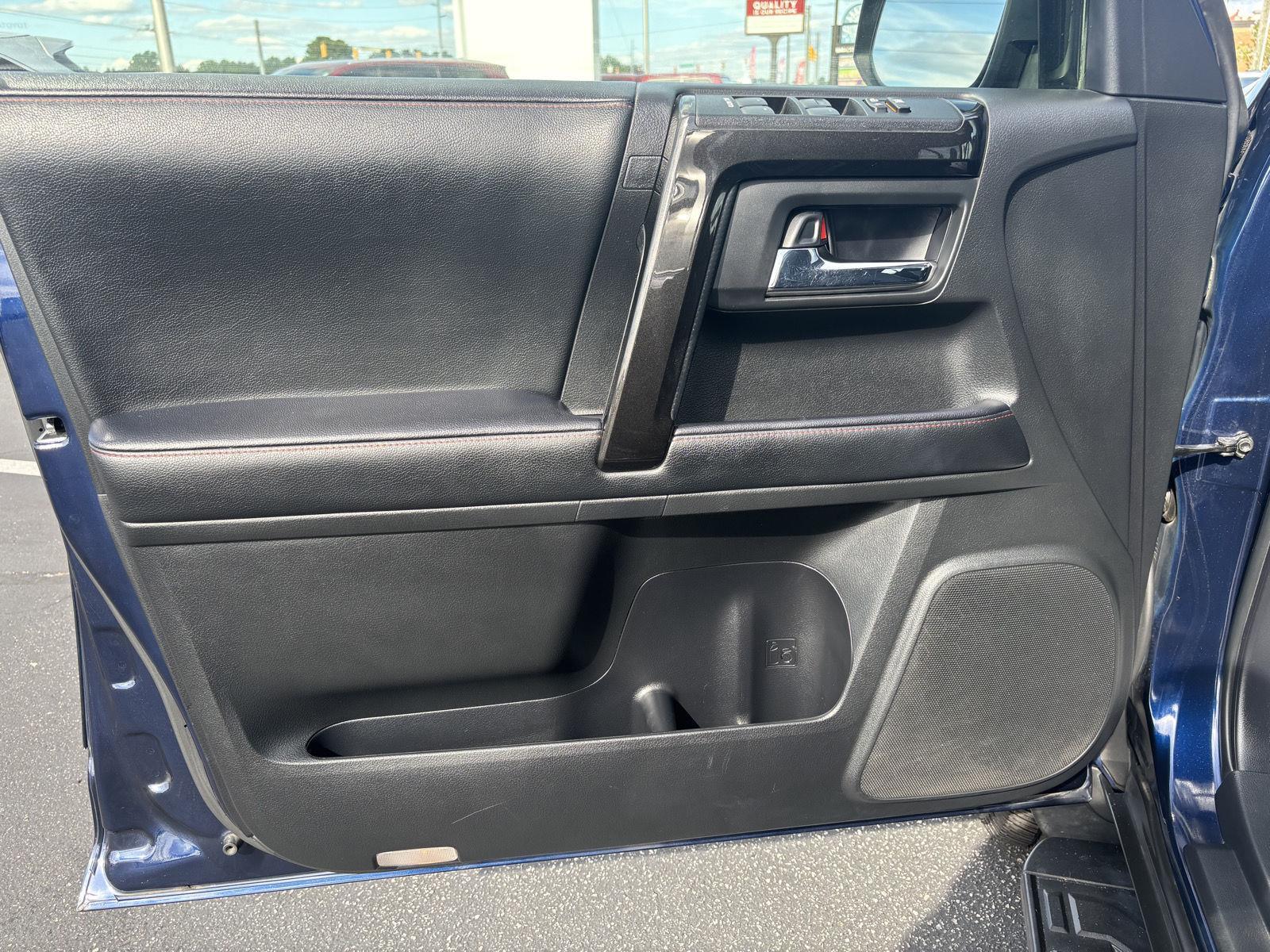 2021 Toyota 4Runner TRD Premium photo 8