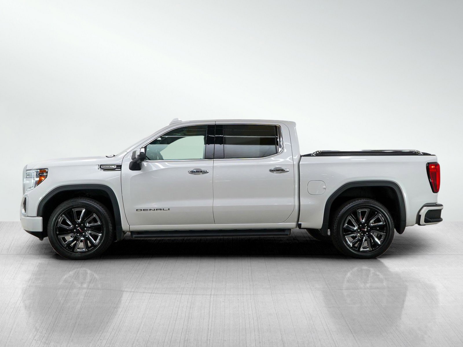 Used 2019 GMC Sierra 1500 Denali Denali with VIN 1GTU9FEDXKZ115497 for sale in Bloomington, Minnesota