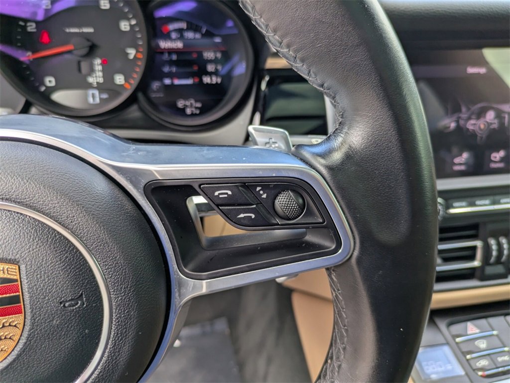 2020 Porsche Macan Base photo 18