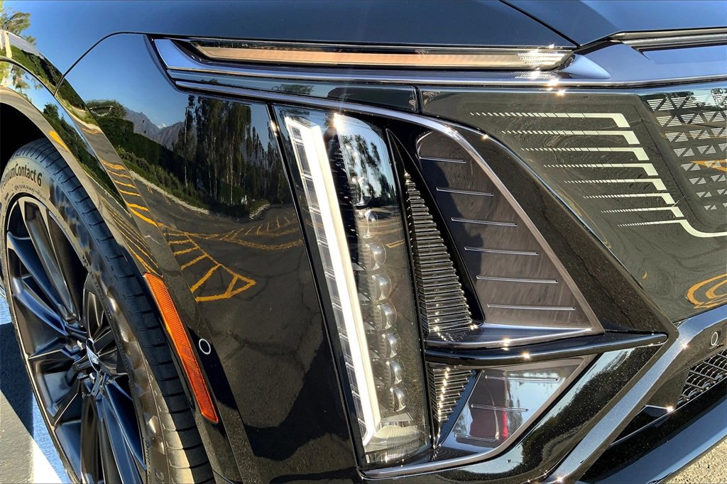 2026 Cadillac Lyriq photo 13