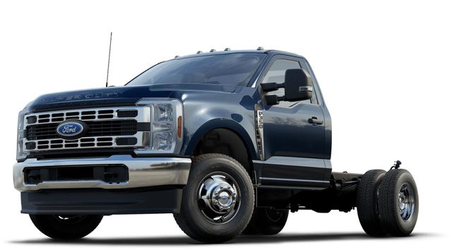 2024 Ford F-350 Super Duty Chassis Cab XLT's photo