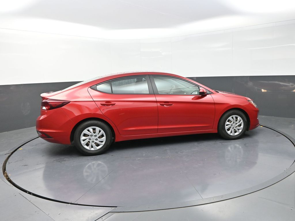 2019 Hyundai Elantra SE photo 8