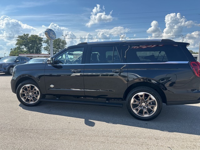 2025 Ford Expedition King Ranch MAX photo 32
