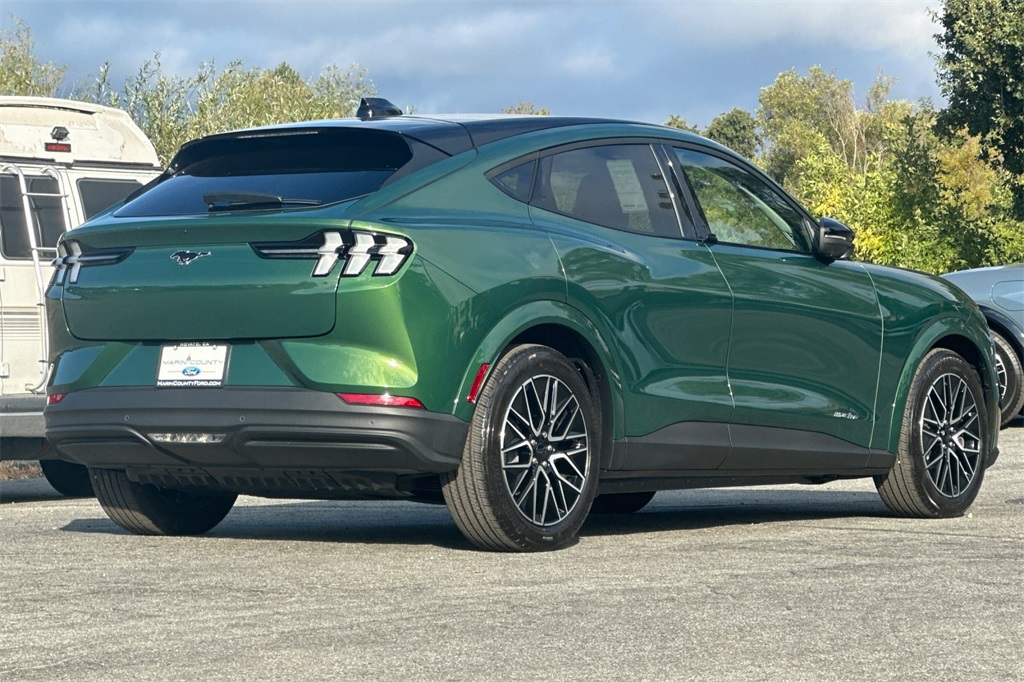 2025 Ford Mustang Mach-E Premium photo 4