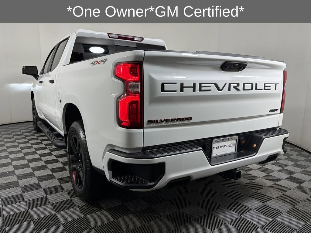 2024 Chevrolet Silverado 1500 RST photo 3