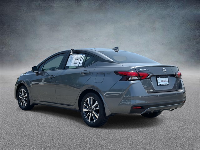 2025 Nissan Versa SV photo 4