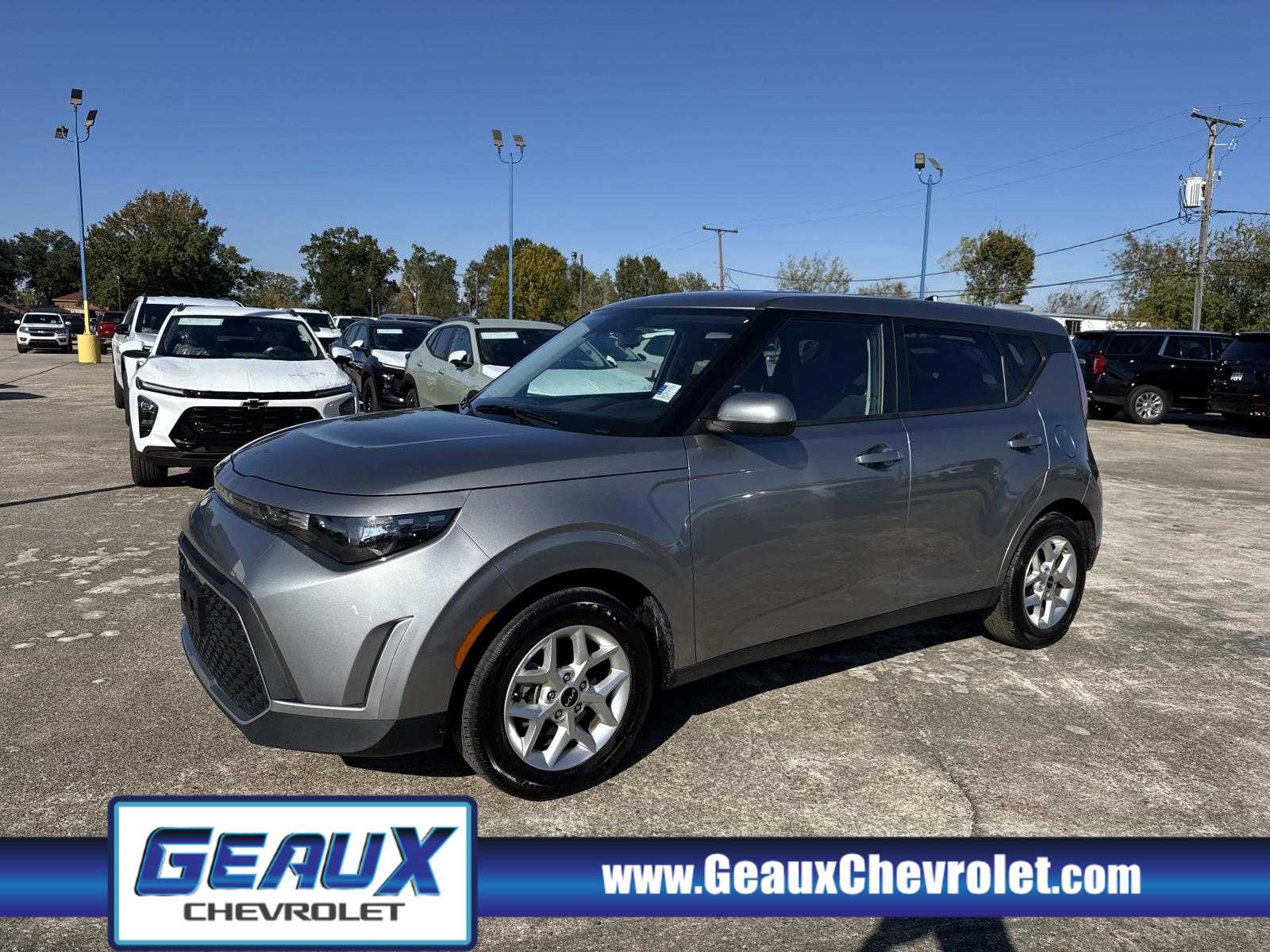 2024 Kia Soul LX's photo