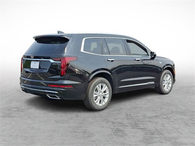 2025 Cadillac XT6 Luxury photo 3
