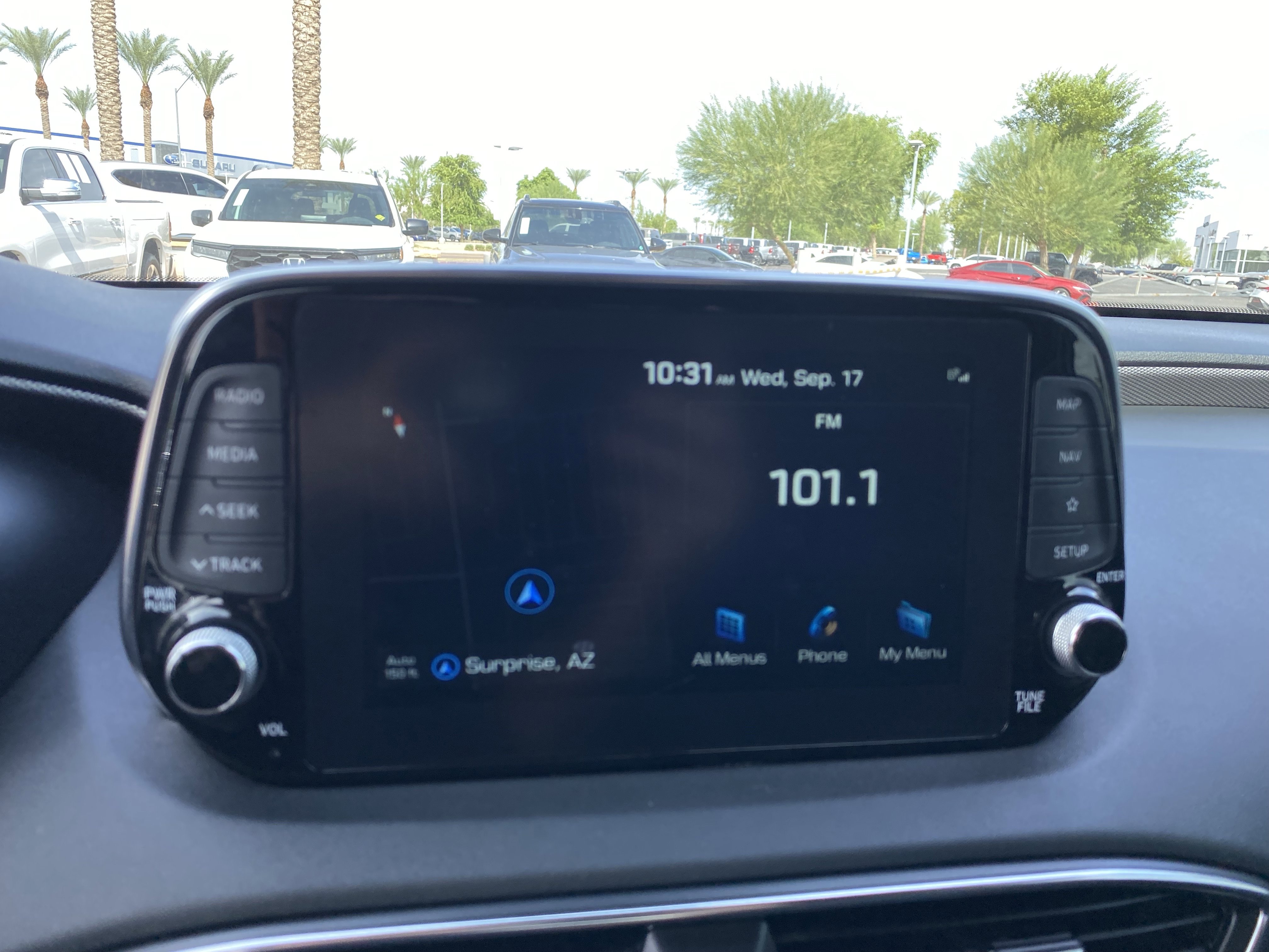 2019 Hyundai Santa Fe Ultimate photo 2