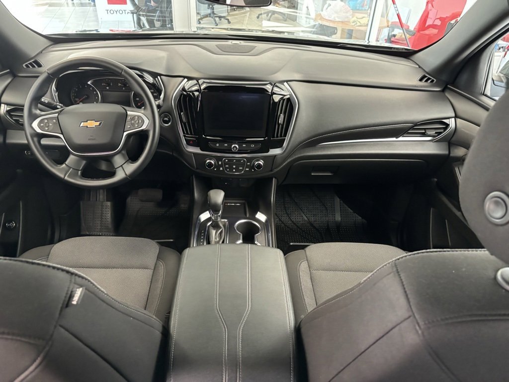 2023 Chevrolet Traverse Cloth photo 12