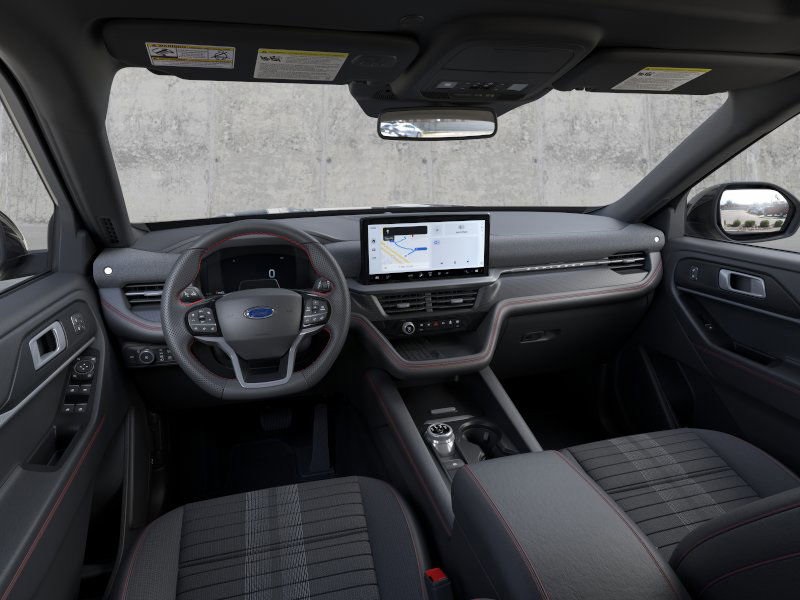 2025 Ford Explorer ST-Line photo 7