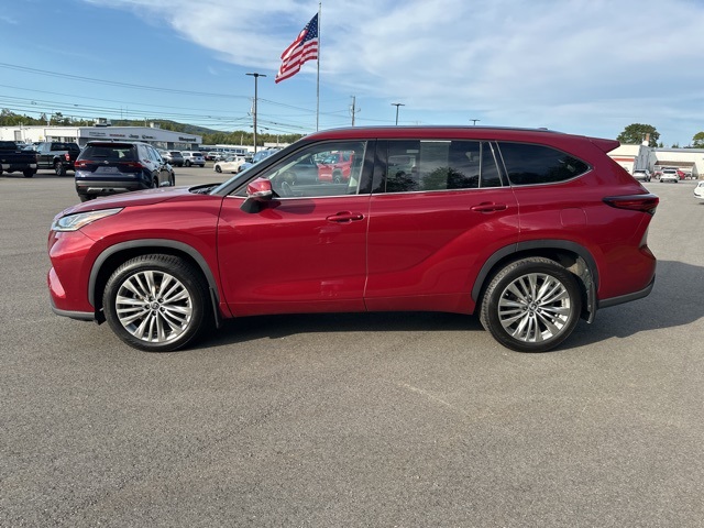 2022 Toyota Highlander Platinum photo 4