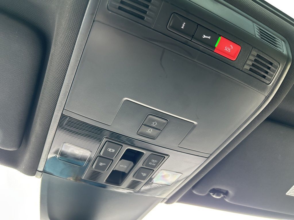 2024 Volkswagen Tiguan SE R-Line Black photo 33