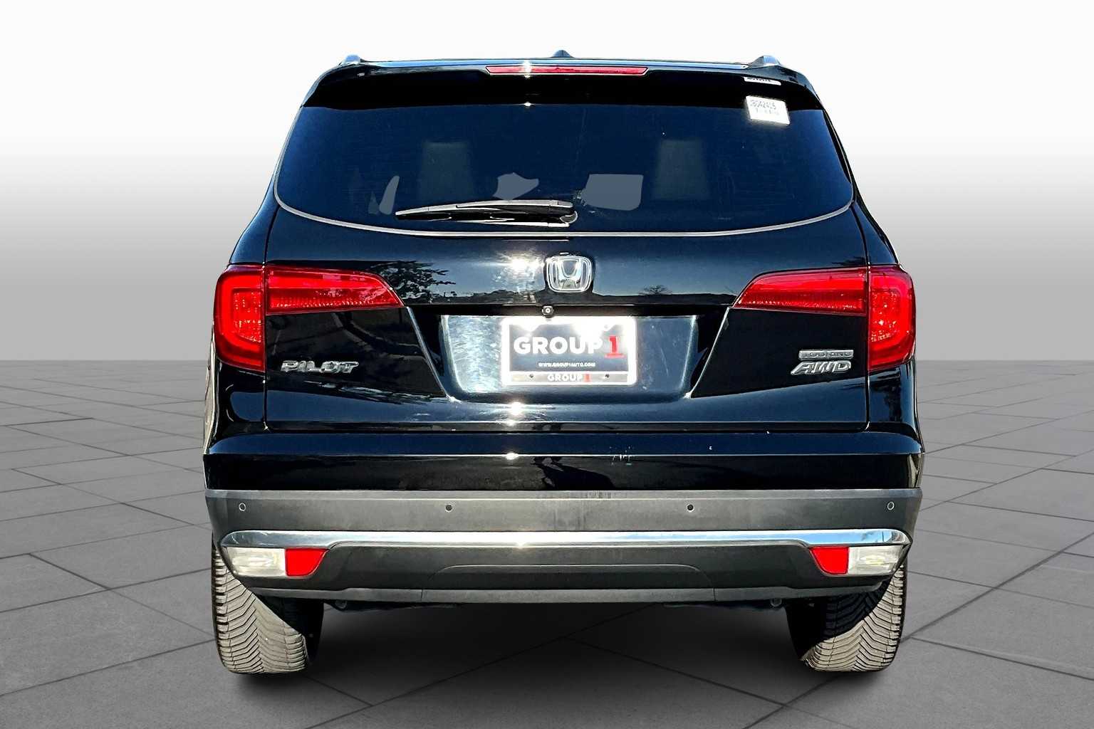 2018 Honda Pilot Touring photo 4