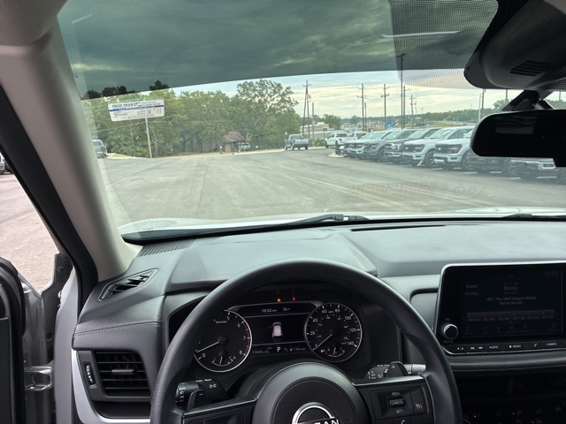 2024 Nissan Rogue S photo 4