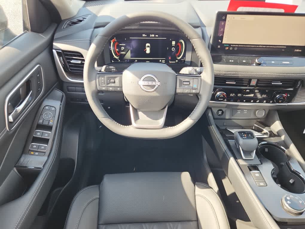 2026 Nissan Rogue Platinum AWD photo 6