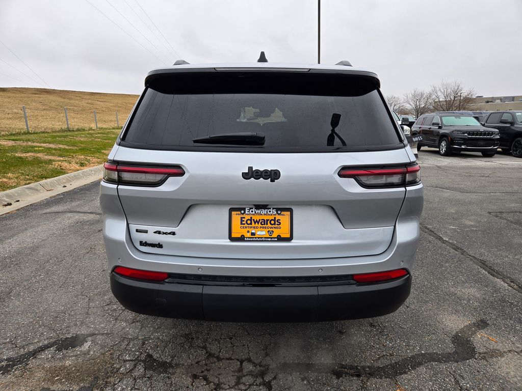 2021 Jeep Grand Cherokee Altitude photo 4