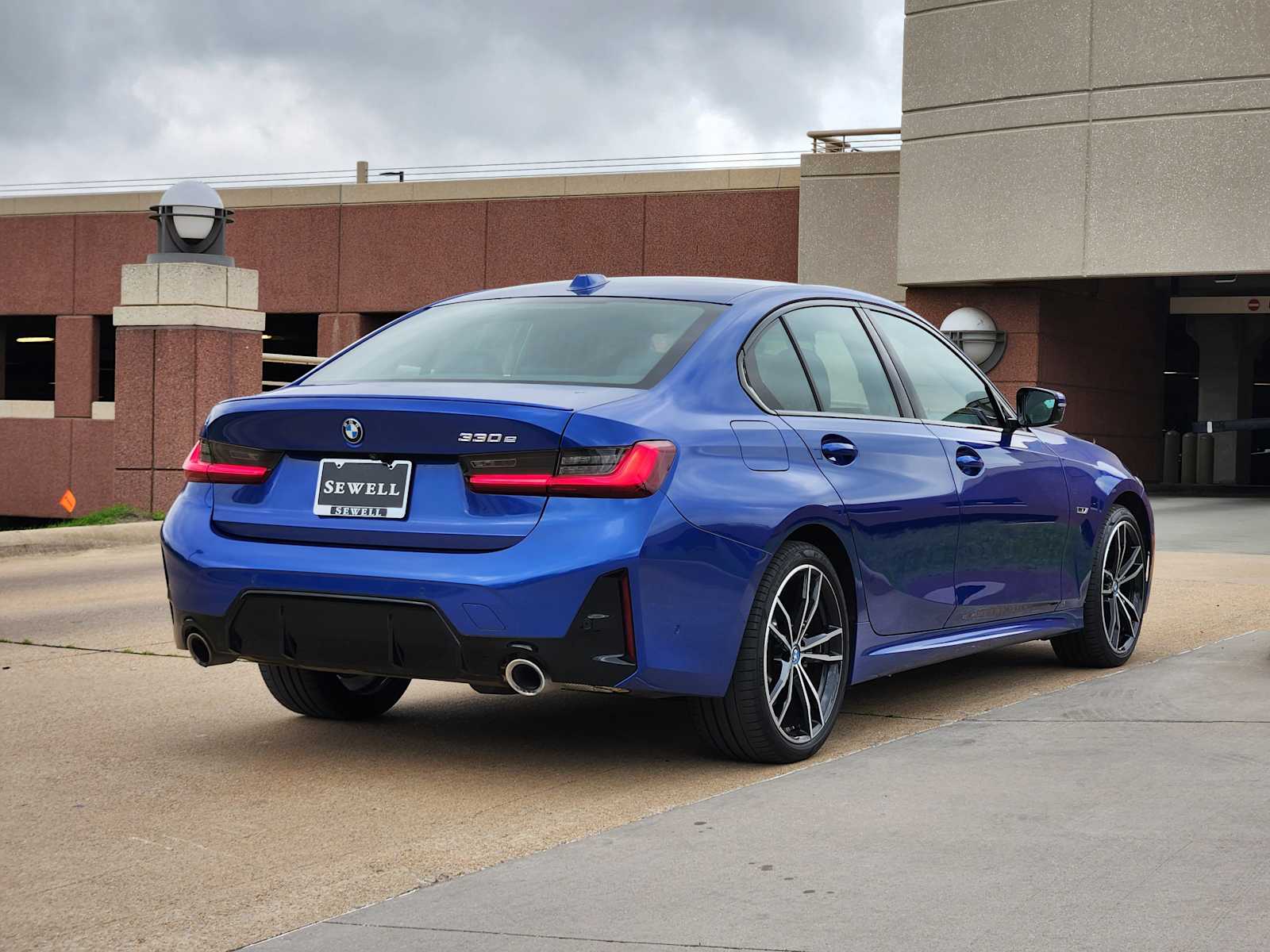 2023 Bmw 330e photo 6
