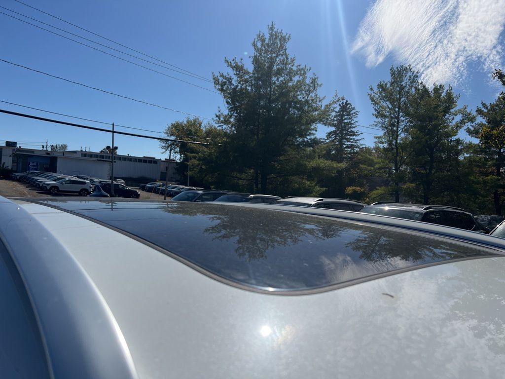 2026 Volkswagen Atlas Cross Sport SEL Premium R-Line photo 4