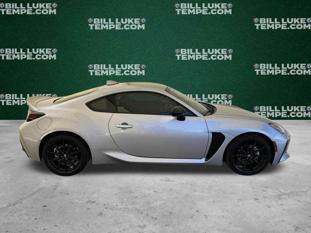 2024 Toyota GR86 Premium photo 3