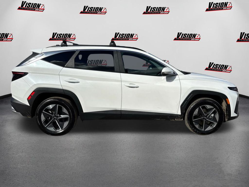 2025 Hyundai Tucson SEL Convenience photo 4