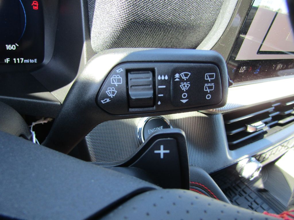 2025 Ford Explorer ST photo 22