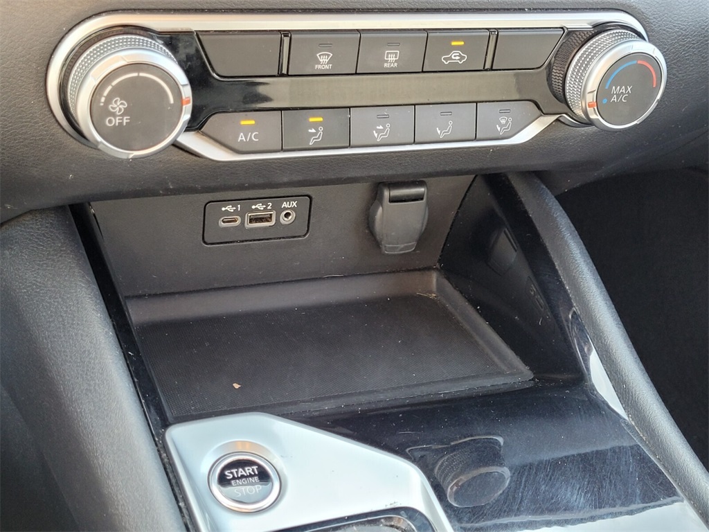 2021 Nissan Altima 2.5 SV photo 17