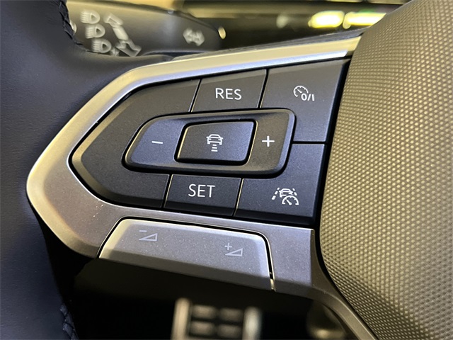 2026 Volkswagen Atlas SEL Premium R-Line photo 14