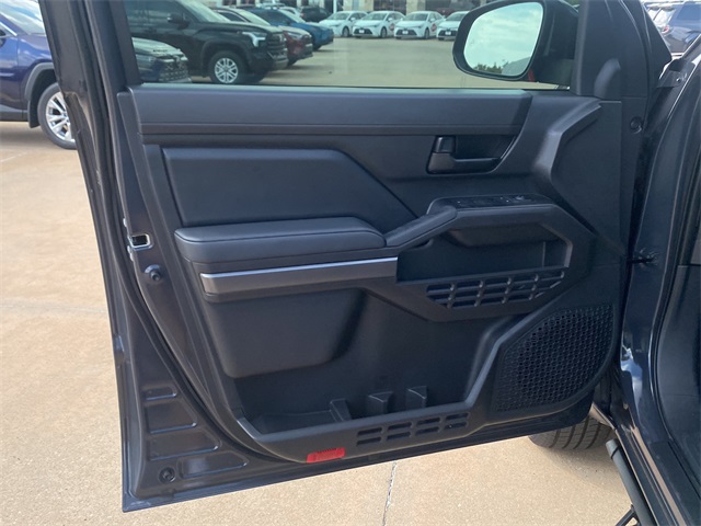 2025 Toyota Tacoma SR5 4x4 Double Cab photo 14