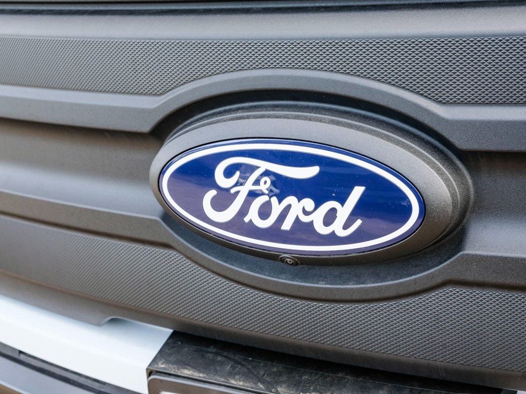 2024 Ford F-150 Lightning photo 4
