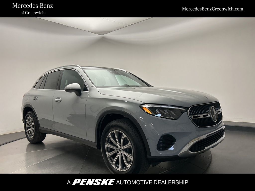 2026 Mercedes-Benz GLC Base's photo