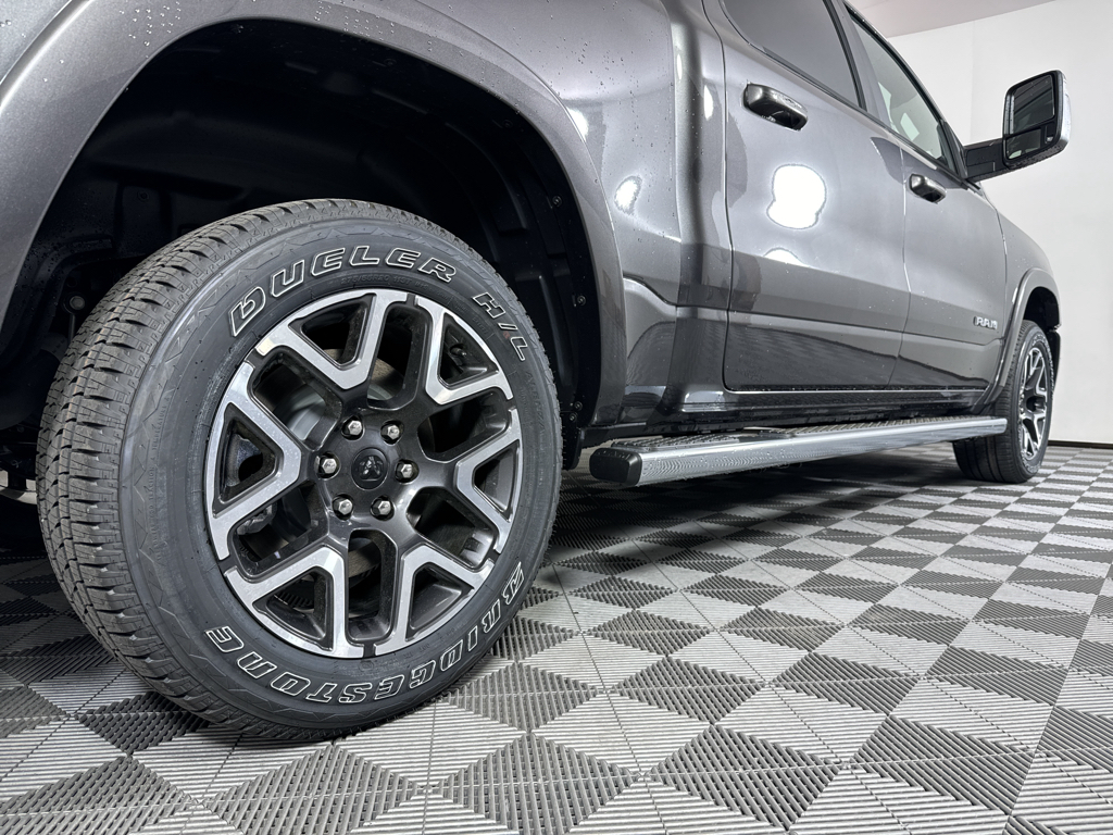 2025 Ram 1500 Laramie photo 21