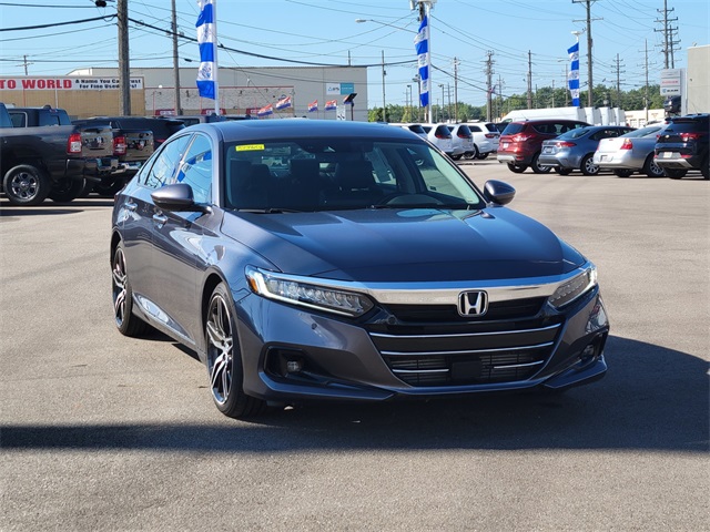 2022 Honda Accord Touring 2.0T photo 3
