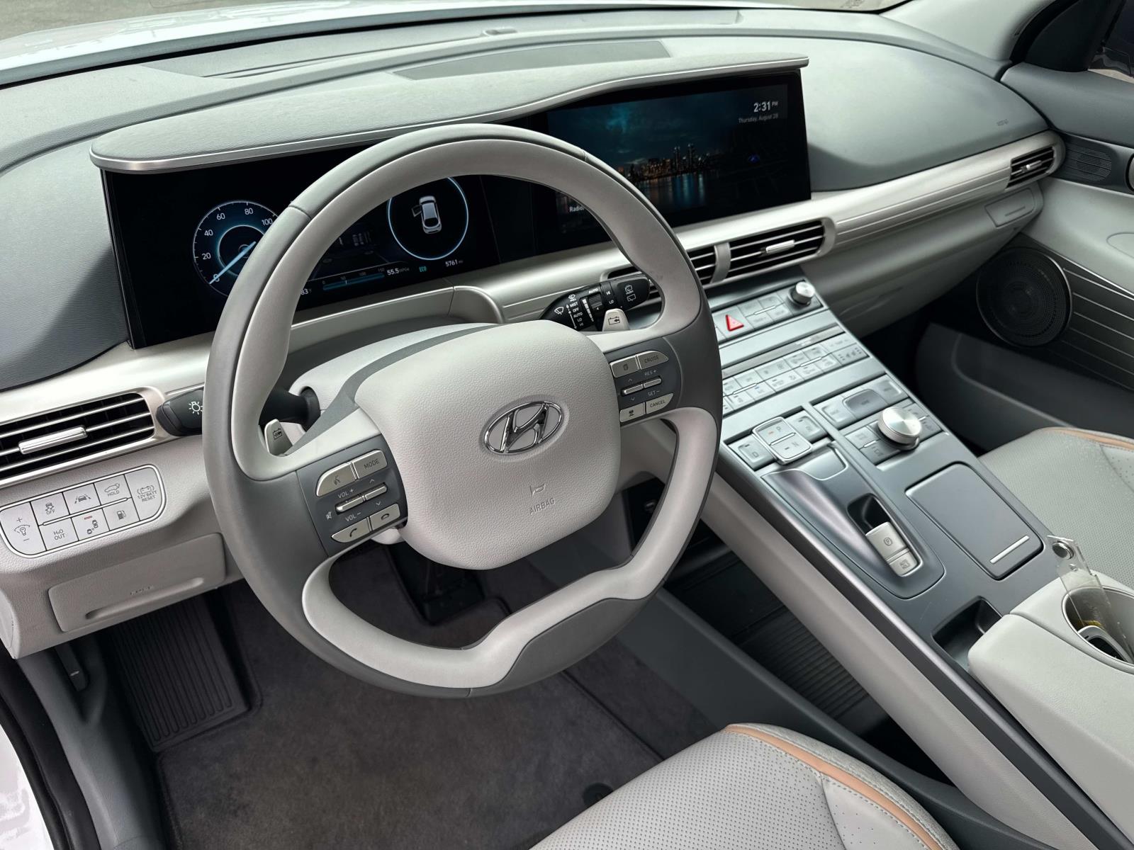 2023 Hyundai Nexo Limited photo 4